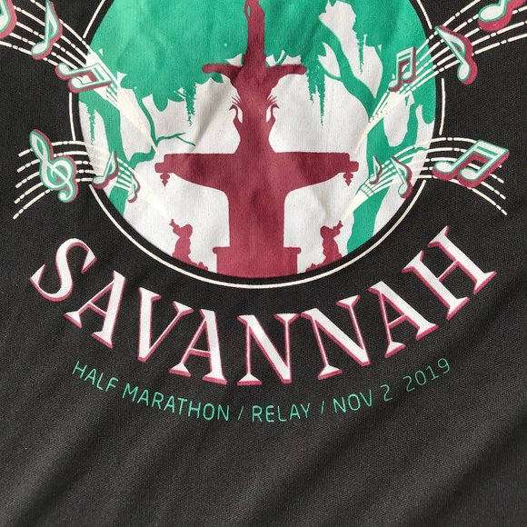 Savannah GA Half Marathon T Shirt Forsyth Fountain - Picture 4 of 13